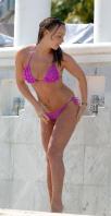 8KBZDIZXHG_Chanelle_Hayes_-_Pink_Bikini_candids_5_.jpg