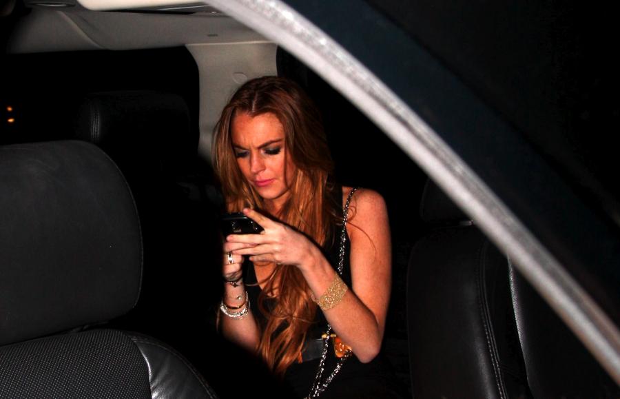 42446_lohan_leaving_gansevoort_club_010_122_781lo.jpg