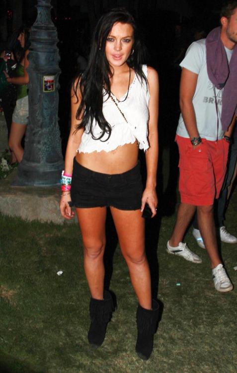 43324_lindsay_lohan_fest_shorts_3_123_351lo.jpg