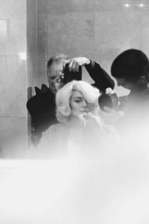 75367_LindsayLohan_021808_NewYorkMag_020_123_1129lo.jpg