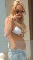 22931_lindsay-lohan-bikini-2-43_122_1130lo.jpg