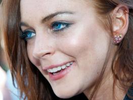 28058_Lindsay_Lohan_23_123_634lo.jpg