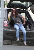 814894978_KristenStewart07142011OutinHollywood029l_122_351lo.jpg