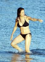 65754_kelly-preston-bikini-08_122_358lo.jpg