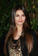 31991_VictoriaJustice_QVCRedCarpetStyleParty_Feb25th2011_009_122_41lo.jpg