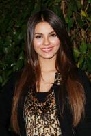 32590_VictoriaJustice_QVCRedCarpetStyleParty_Feb25th2011_011_122_36lo.jpg