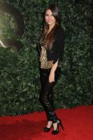 42347_VictoriaJustice_QVCRedCarpetStylePartyLA_Feb25th2011_005_122_79lo.jpg