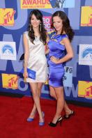 78334_Victoria_Justice_-_2008_MTV_Video_Music_Awards_-_7th_Sept_021_122_108lo.jpg