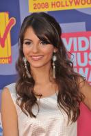 78360_Victoria_Justice_-_2008_MTV_Video_Music_Awards_-_7th_Sept_024_122_1091lo.jpg