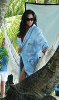 71322_Myleene_Klass_on_a_photo_shoot_in_Barbados__Feb222010_032_122_593lo.jpg