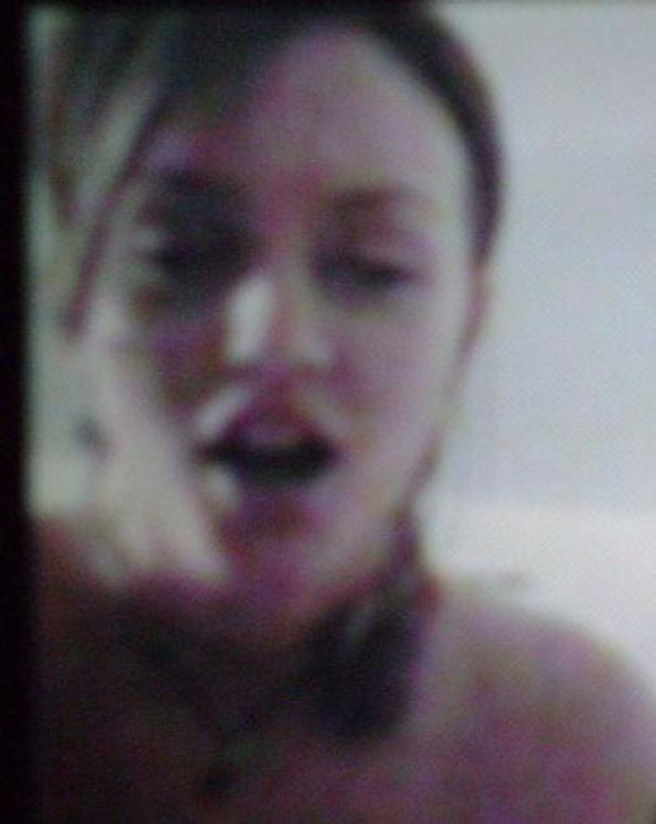 02619_leighton-meester-sex-tape-topless-21_123_495lo.jpg