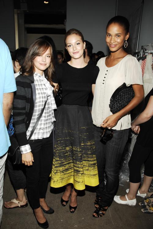 59384_LeightonMeester_Jason-Wu-Spring-2009-Fashion-Show_2008-09-04_04_122_1166lo.JPG