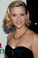 8KHOZF7G2Y_Reese_Witherspoon_40_Four_Christmases_Los_Angeles_Premiere_-_November_20_14_.jpg