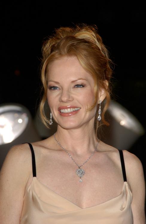 105984369_90019d1201365646-marg-helgenberger-tan-dress-peoples-choice-awards-623501.jpg