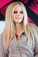 99416_Avril_Lavigne_The_Best_Damn_Thing_News_Conferende_in_Hong_Kong_07_122_734lo.jpg