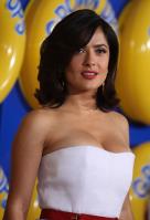 84194_salmahayekCFFhq11_122_515lo.jpg