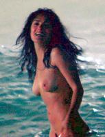 91239773_salma_hayek-sak_the_dust-012.jpg