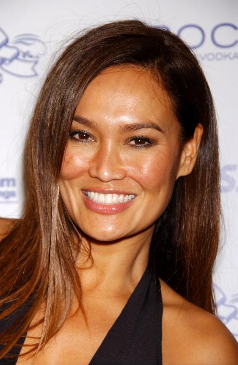 I5HXI7GQ2O_Tia_Carrere-House_Of_Hype97s_Annual_Post_Grammy_Soiree-02_122_1149lo.jpg