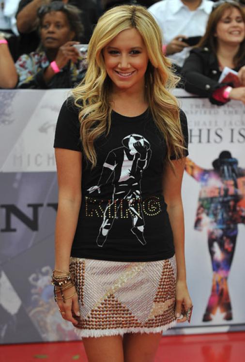 42821_112158_ashley_tisdale_large_122_348lo.jpg