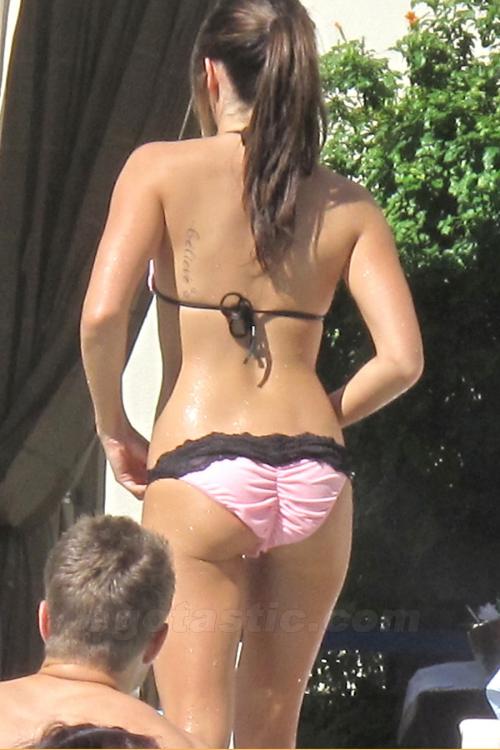 64002_41_ashley_tisdale_pink_bikini_03_122_172lo.jpg