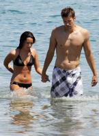 15256_ashley-tisdale-bikini-1-FP_3225430_Tisdale_Ashley_KKP_070409_123_581lo.jpg