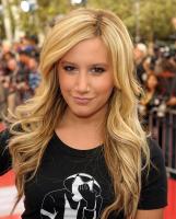 43543_Ashley_Tisdale_Premiere_This_is_It_017_122_444lo.jpg