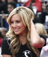 43572_Ashley_Tisdale_Premiere_This_is_It_034_122_369lo.jpg