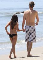 64005_ashley_tisdale_bikini_1_06_122_228lo.jpg