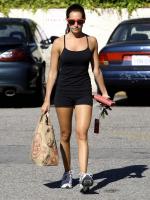 64724_AshleyTisdale_LeavingTraderJoes_Tolucalake_260611_001_122_1074lo.jpg