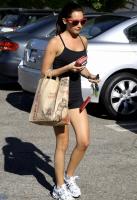 64828_AshleyTisdale_LeavingTraderJoes_Tolucalake_260611_009_122_208lo.jpg