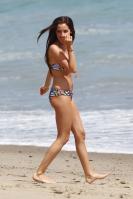 662407234_UploadedByKurupt_Ashley_Tisdale_At_The_Beach_in_Malibu_July02_2011_09_122_571lo.jpg