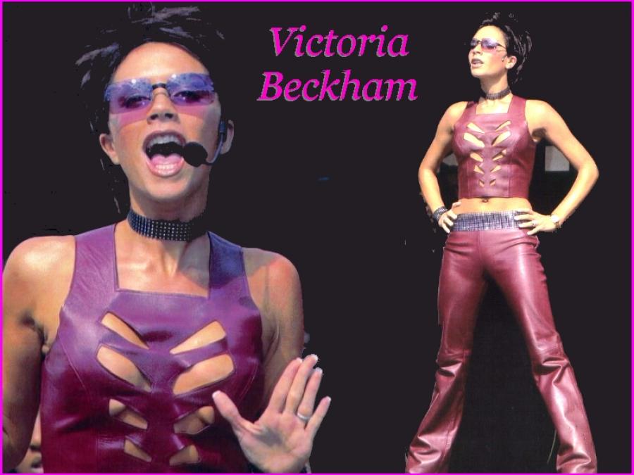 00664_Victoria_beckham_wallpaper_3_122_594lo.jpg