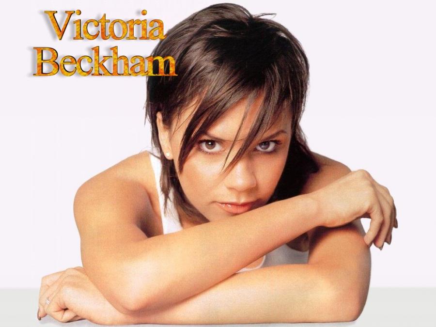 00987_victoria_beckham_wallpaper_15_122_568lo.jpg