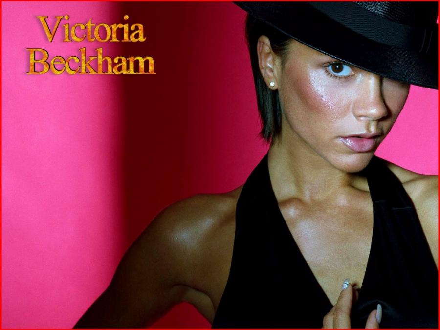 01502_victoria_beckham_wallpaper_42_122_314lo.jpg