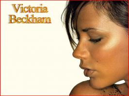 01490_victoria_beckham_wallpaper_37_122_488lo.jpg