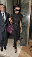 04607_Celebutopia-Victoria_Beckham_leaving_Claridges_hotel_in_London-12_122_465lo.jpg