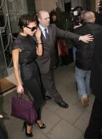 04700_Celebutopia-Victoria_Beckham_leaving_Claridges_hotel_in_London-18_122_152lo.jpg