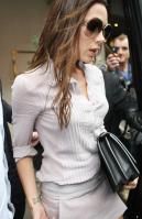 100807394_Victoria_Beckham_Scotts_Restaurant_01_122_350lo.jpg