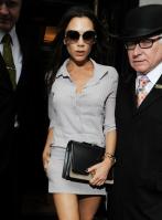 100807522_Victoria_Beckham_Scotts_Restaurant_01_122_353lo.jpg