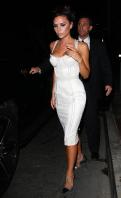 22896_P5URHTXR8C_Victoria_Beckham_40_Allure_party_in_Hollywood_-_November_18_2__122_3lo.jpg