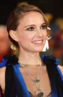 08836_Celebutopia-Natalie_Portman-The_Other_Boleyn_Girl_Premiere-33_122_1197lo.jpg