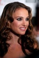 FHSPC2HMN3_Natalie_Portman_Toronto_Festival_2010_09_13_2.jpg