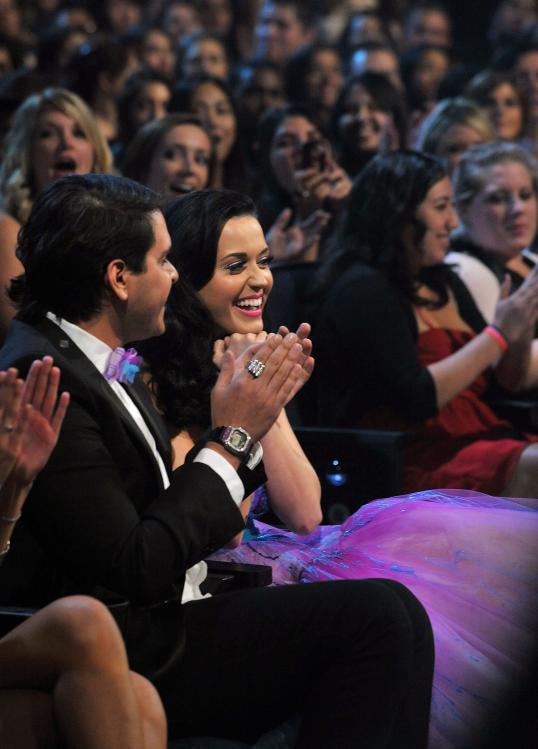 114050524_KatyPerry01052011_37thPeoplesChoiceAwards12.jpg