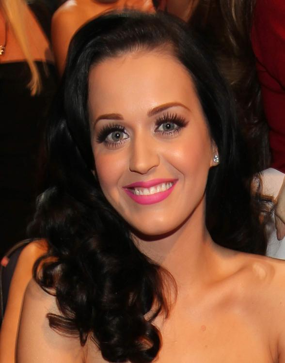 114050559_KatyPerry01052011_37thPeoplesChoiceAwards28.jpg