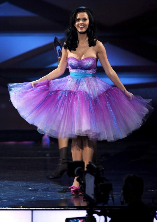 114050567_KatyPerry01052011_37thPeoplesChoiceAwards33.jpg