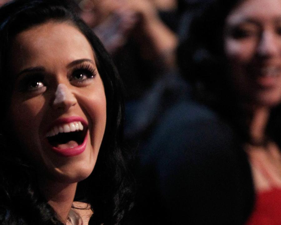 114050701_KatyPerry01052011_37thPeoplesChoiceAwards93.jpg