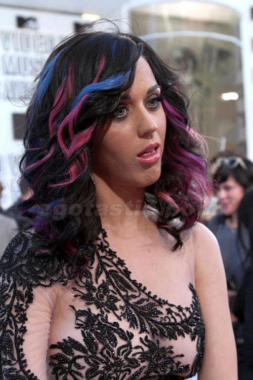 47655_katy_perry_nipple_slip_not_03_123_362lo.jpg