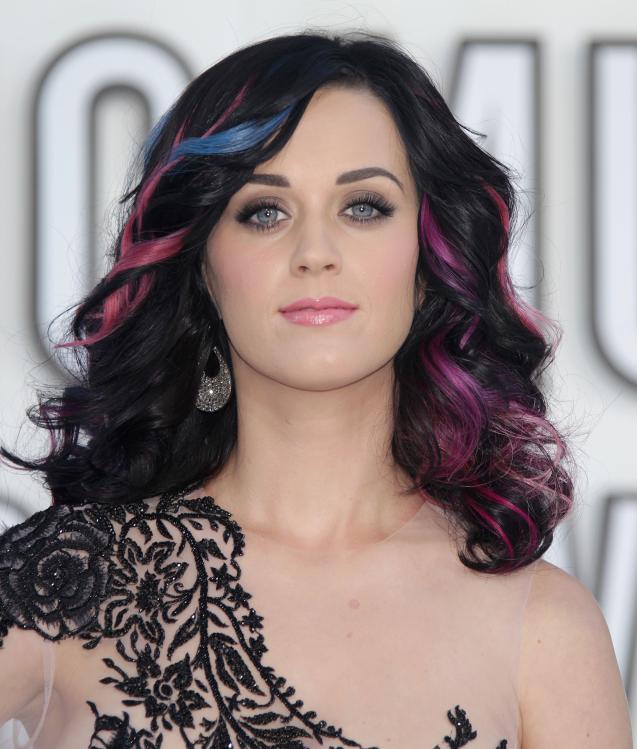 75469_Katy_Perry_37_122_372lo.jpg