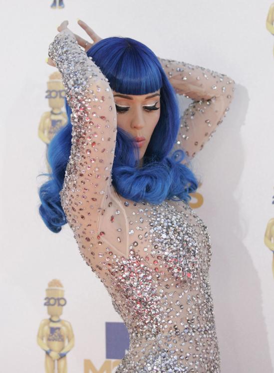 83760747_KatyPerry2010MTVMovieAwards-June6th_011.jpg