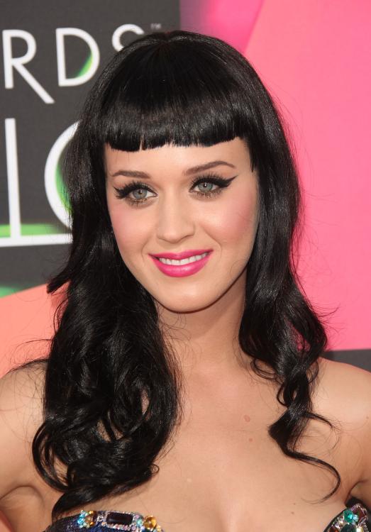 C9HYMNLOSI_KatyPerry_13_.jpg